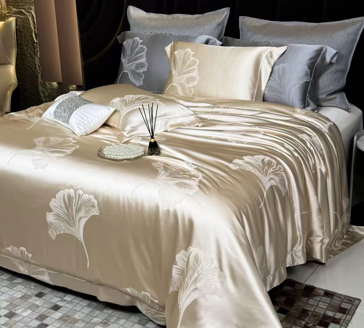 銀杏柄シルク寝装